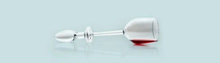 Human Furniture il buttplug a forma di calice da vino